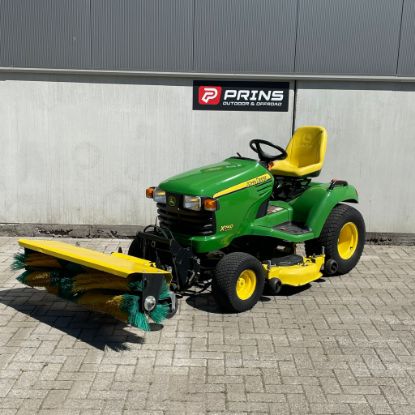 Afbeeldingen van John Deere X740 Zitmaaier