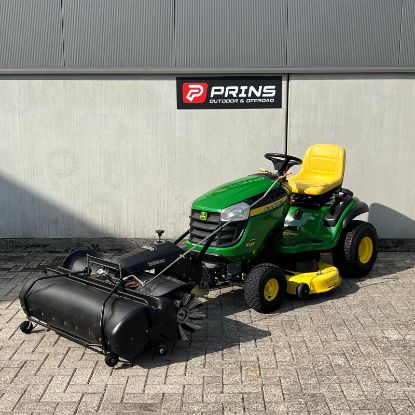 Afbeeldingen van John Deere X126 zitmaaier